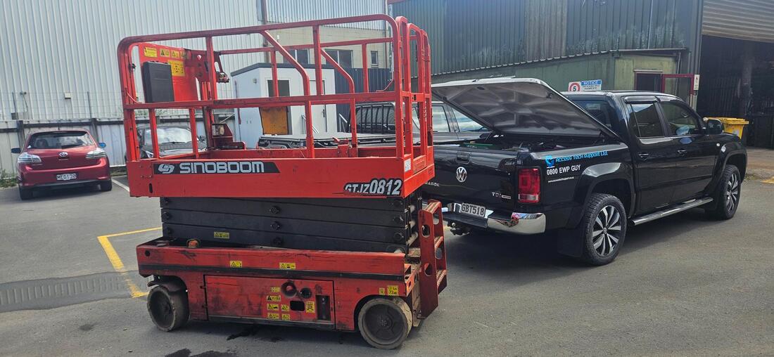 Mobile EWP servicing